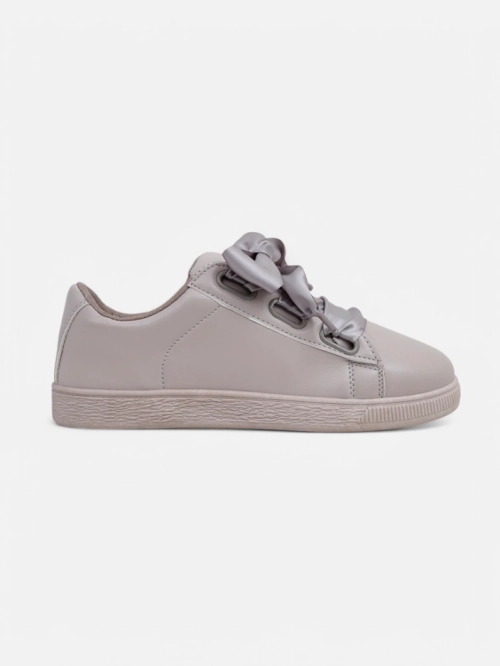 Royalfashion Damen Sneakers aus ökologischem Leder mit dekorativen Schnürsenkeln Etti