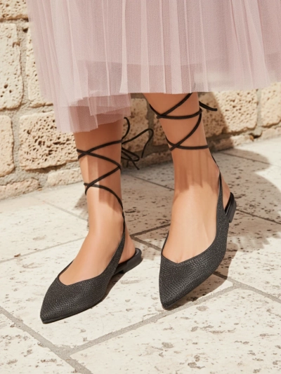Sandały Damiane Nero - Schwarze Ballerinas zum Schnüren aus Stoff, flacher Absatz