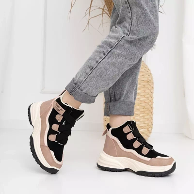 OUTLET Damen Sportschuhe Filippa rosa isoliert - Schuhe