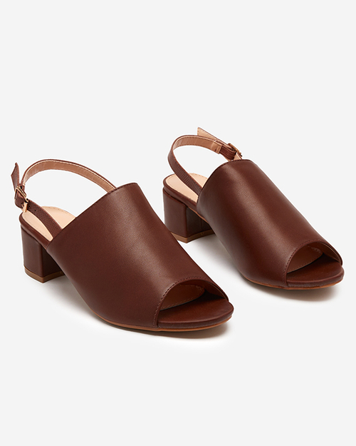 Темно-коричневі жіночі босоніжки на низькому стовпі Chonu - Взуття