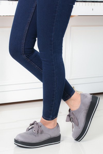 Szare, wiązane creepersy - Obuwie