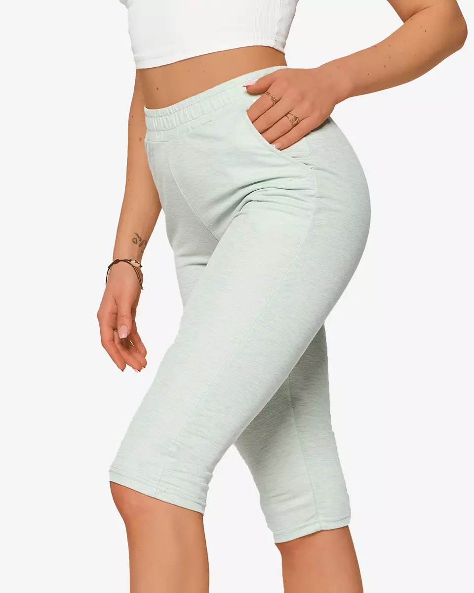 Жіночі шорти з тканини 3/4 м'ятного кольору PLUS SIZE- Одяг
