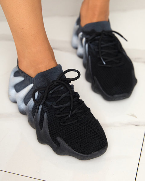 Чорне жіноче спортивне взуття Serico - Взуття