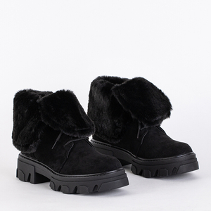 Чорні жіночі черевики Itsumi