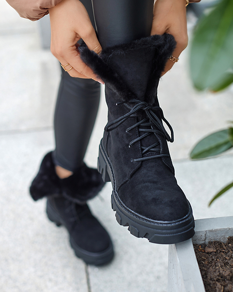 Чорні жіночі черевики Itsumi