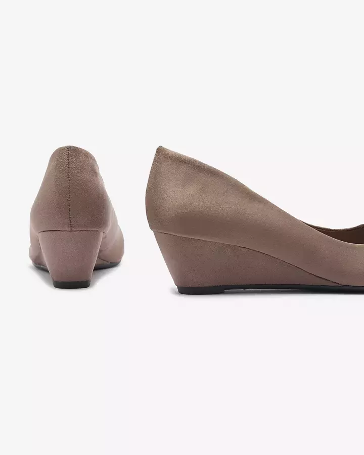 Класичні жіночі туфлі-човники з екозамші кольору хакі Jiwita - Взуття