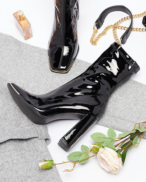 OUTLET Чорні жіночі лаковані чоботи на стійці Rekila - Взуття