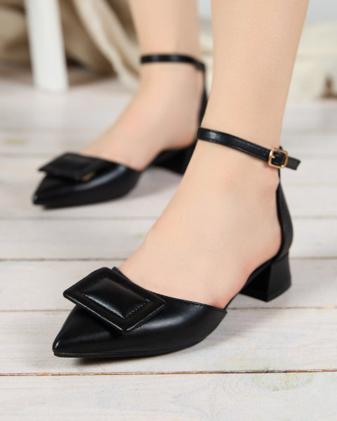 OUTLET Чорні жіночі туфлі на плоскому каблуці Beriji - Туфлі