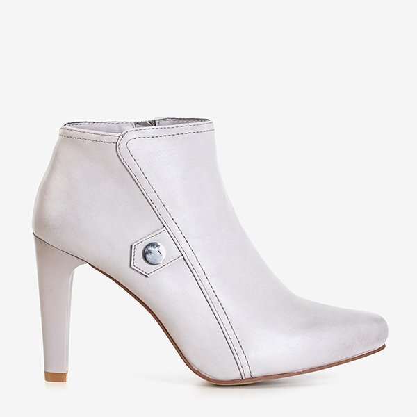 OUTLET Світло-сірі жіночі чоботи на високому каблуці Lotega - Взуття