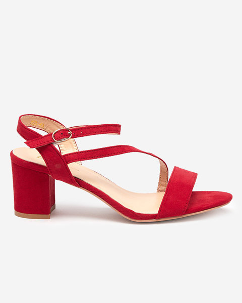 OUTLET Жіночі босоніжки на поштині в червоному кольорі Klodu- Shoes