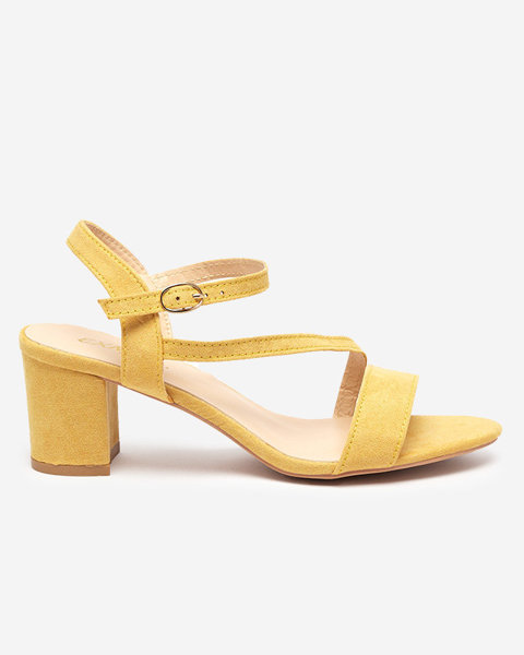 OUTLET Жіночі босоніжки на пості в жовтому Клоду- Взуття