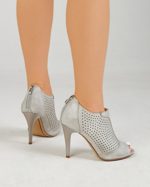 OUTLET Жіночі сірі ажурні босоніжки на високому каблуці Somigo - Взуття