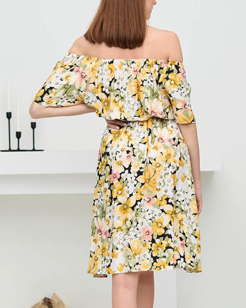 Жовта сукня довжиною до колін з різнокольоровим квітковим візерунком - Одяг