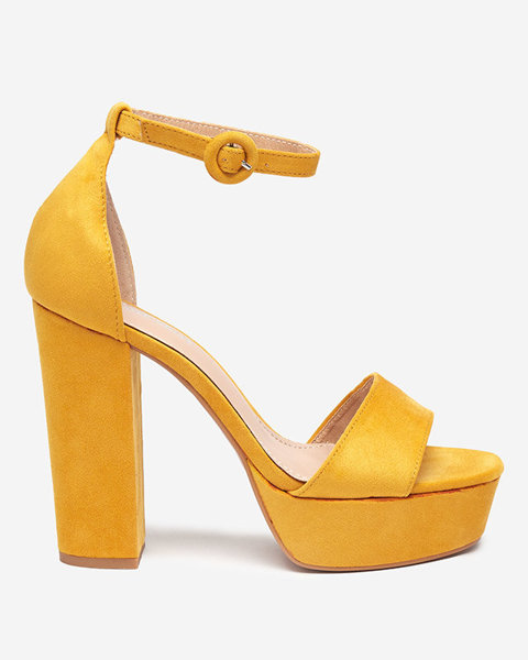 Жовті жіночі босоніжки на високій стійкі Berisek - Взуття